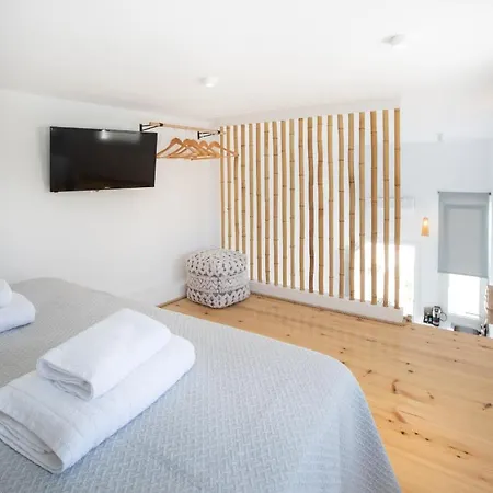 Mytheo Lejlighedshotel