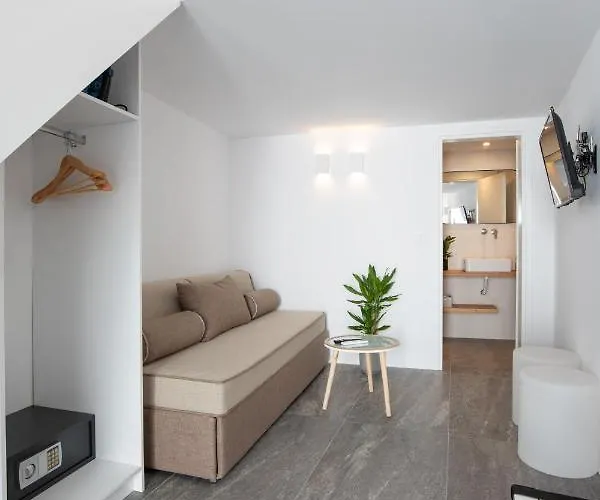 アパートホテル Mytheo