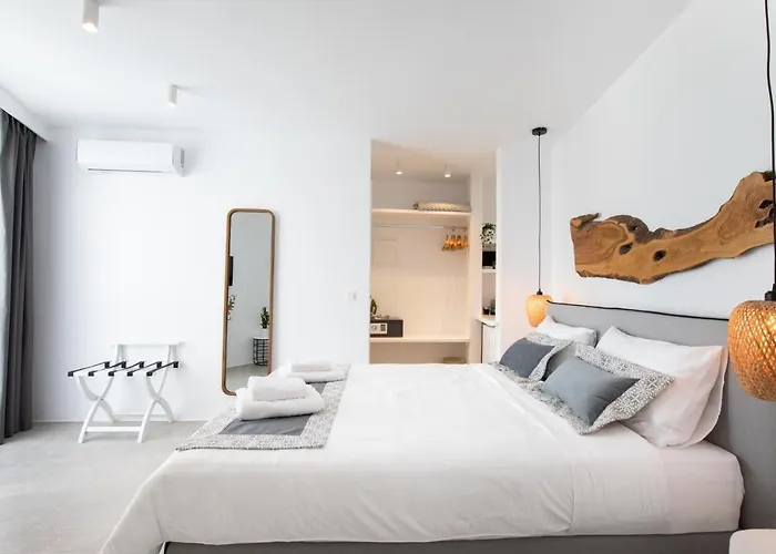 Mytheo Lägenhetshotell 4*