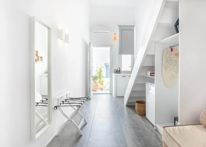 アパートホテル Mytheo Mykonos Town