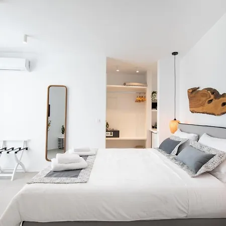 Mytheo Aparthotel 4*