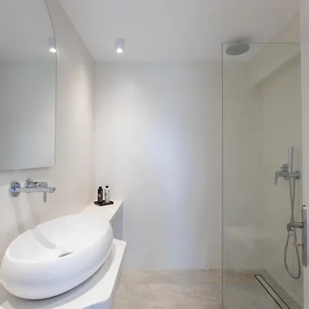 Mytheo Aparthotel 4*