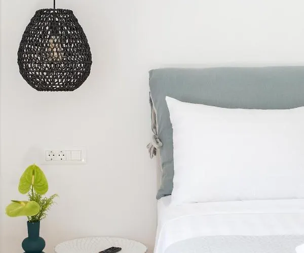 Mytheo Aparthotel 4*