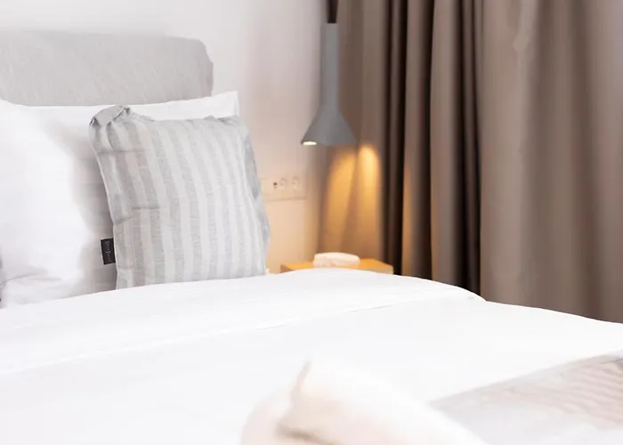 Aparthotel Mytheo 4*