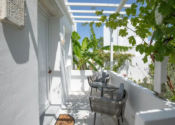 Mytheo Aparthotel 4*